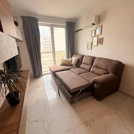 Cozy 1 Bedroom In Pieta *