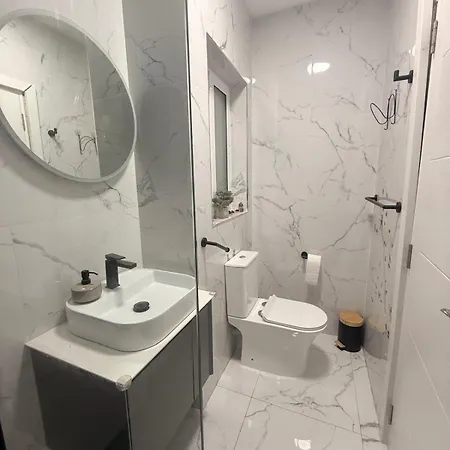 Cozy 1 Bedroom In Pieta Lejlighed